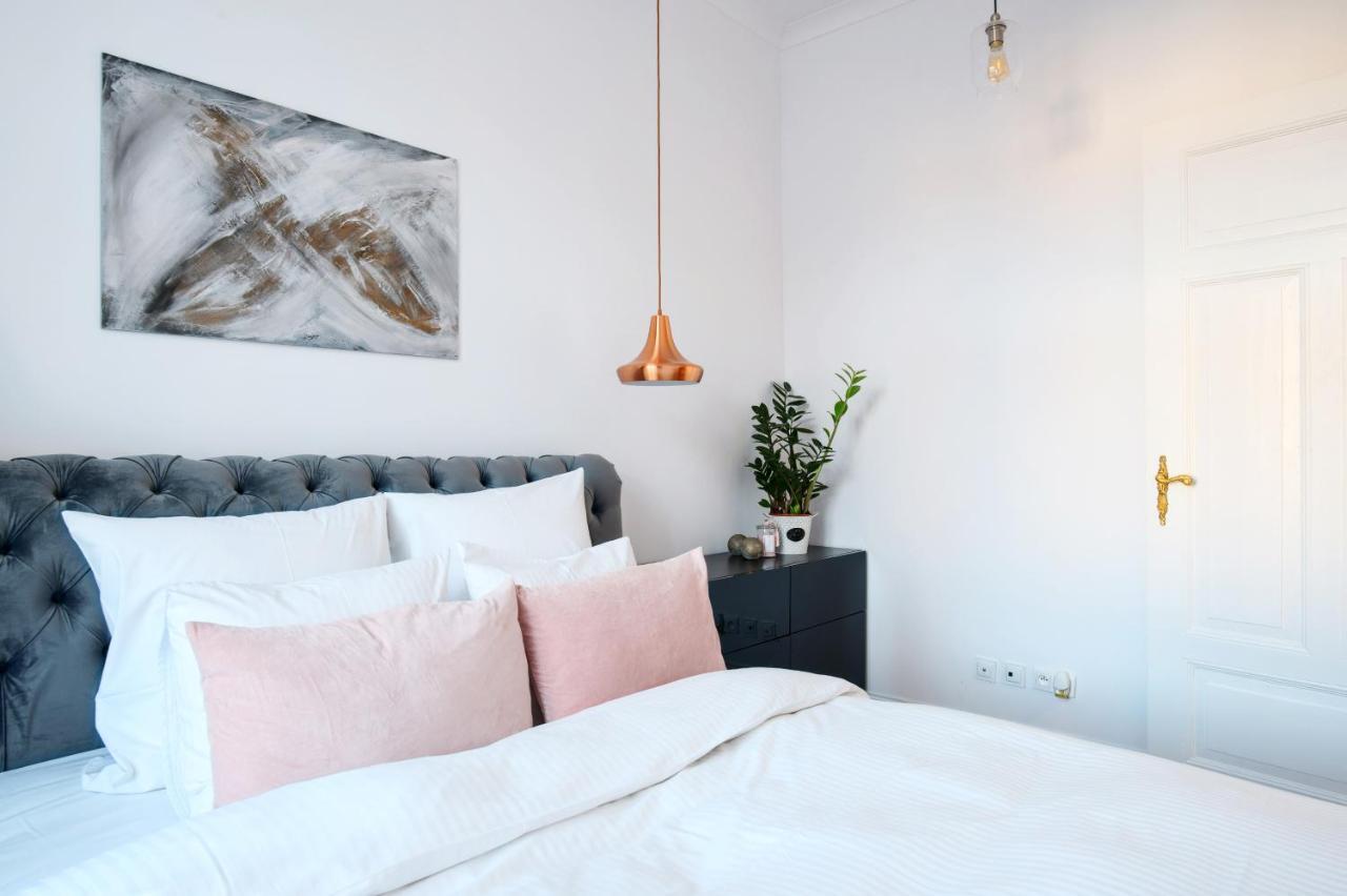 Apartament Nowe Miasto - Skwer Malarzy Ґожув-Велькопольський Екстер'єр фото